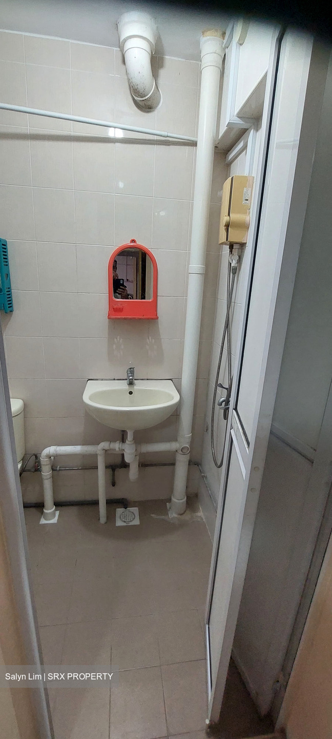 Blk 229 Jurong East Street 21 (Jurong East), HDB 3 Rooms #526188441